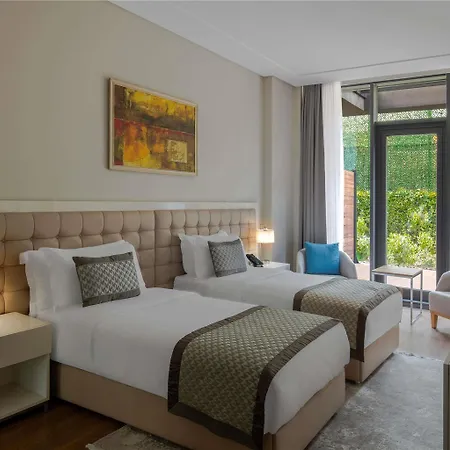 호텔 Moevenpick Living West *