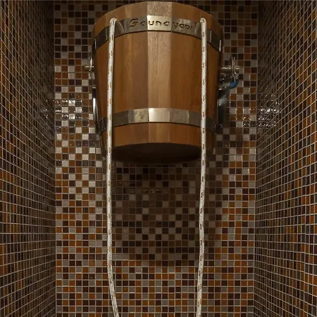 Moevenpick Living West 호텔 *