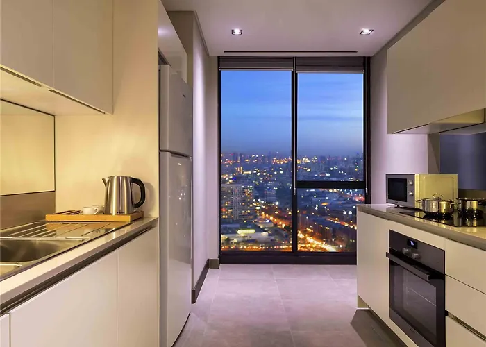 Moevenpick Living West Otel *