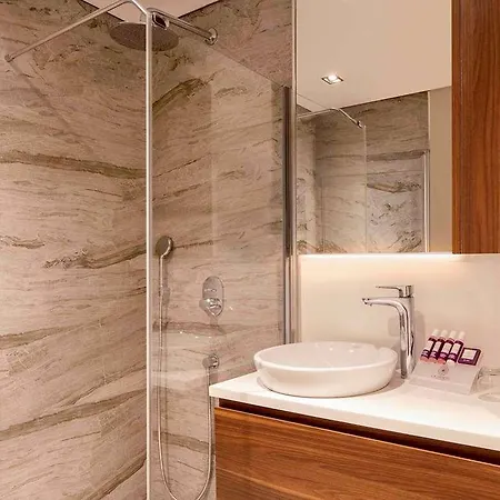 Moevenpick Living West Hotel
