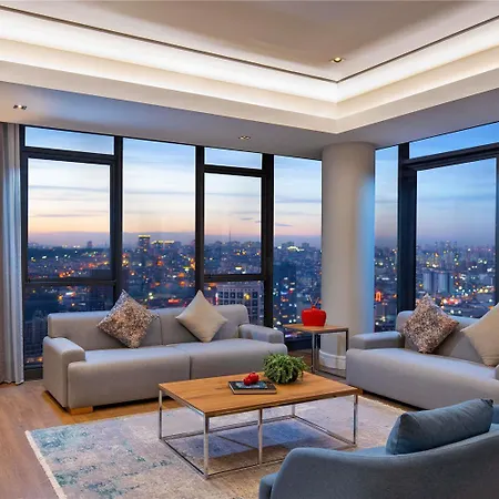 Hotel Moevenpick Living West *