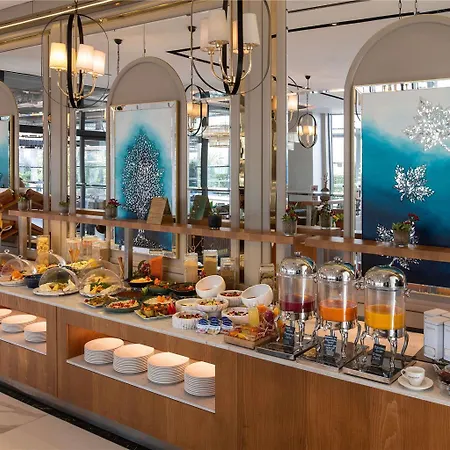 Moevenpick Living West