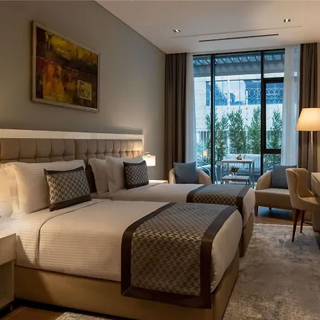 Moevenpick Living West *