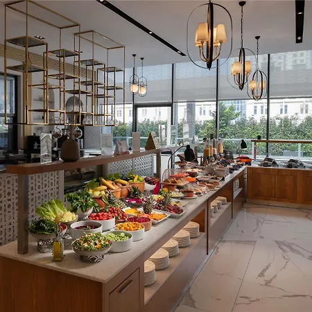 Moevenpick Living West * Istanboel