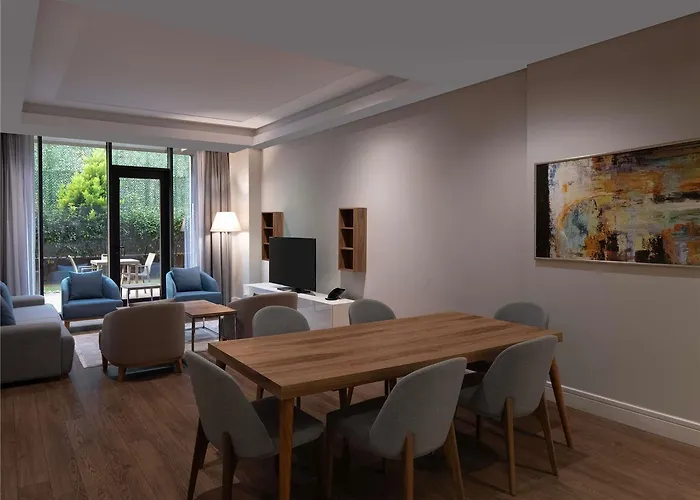 فندق Moevenpick Living West *