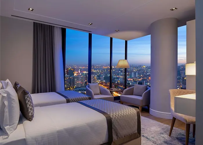 Отель Moevenpick Living West *