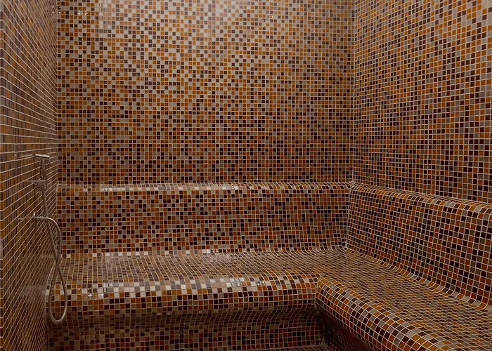 Moevenpick Living West Отель