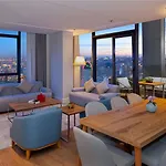 酒店 Moevenpick Living West *